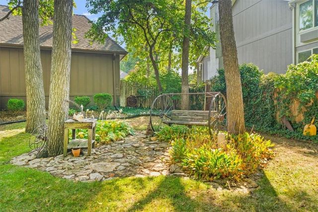 12310 W 73rd Terrace, Shawnee, KS 66216