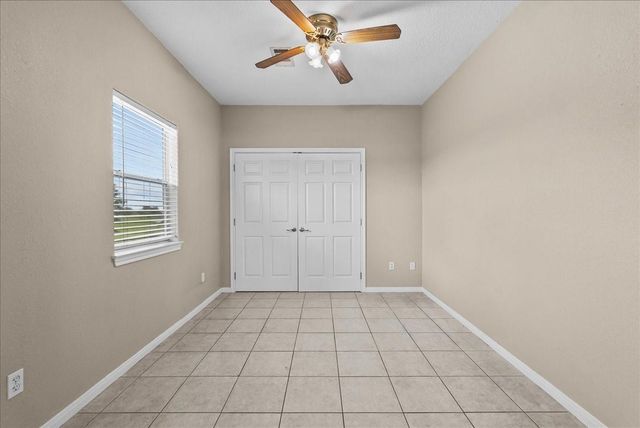 7803 Fm 2004, Hitchcock, TX 77563