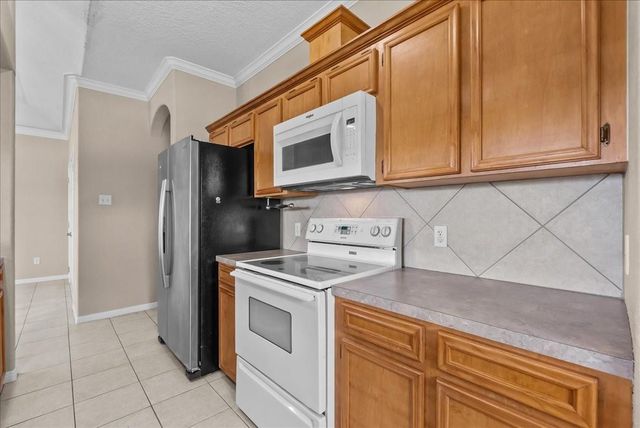 7803 Fm 2004, Hitchcock, TX 77563