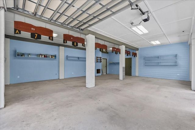 7803 Fm 2004, Hitchcock, TX 77563