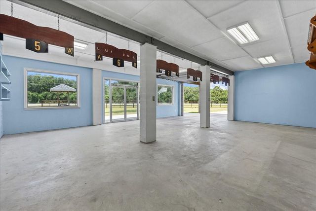 7803 Fm 2004, Hitchcock, TX 77563