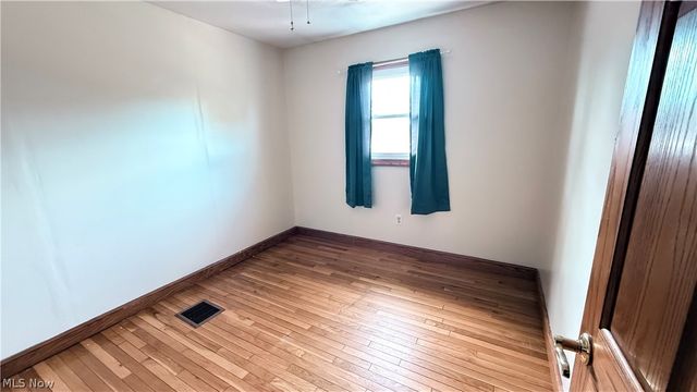 5655 Helen Drive, Zanesville, OH 43701