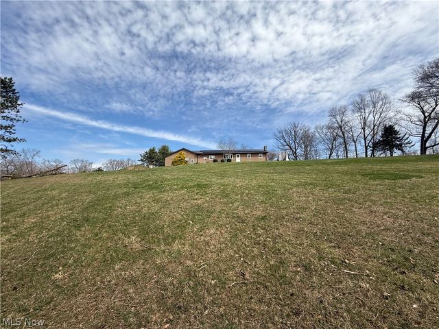 5655 Helen Drive, Zanesville, OH 43701