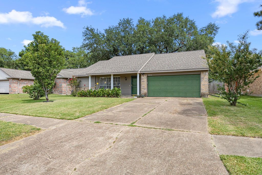 22714 Stratford House Lane, Katy, TX 77449