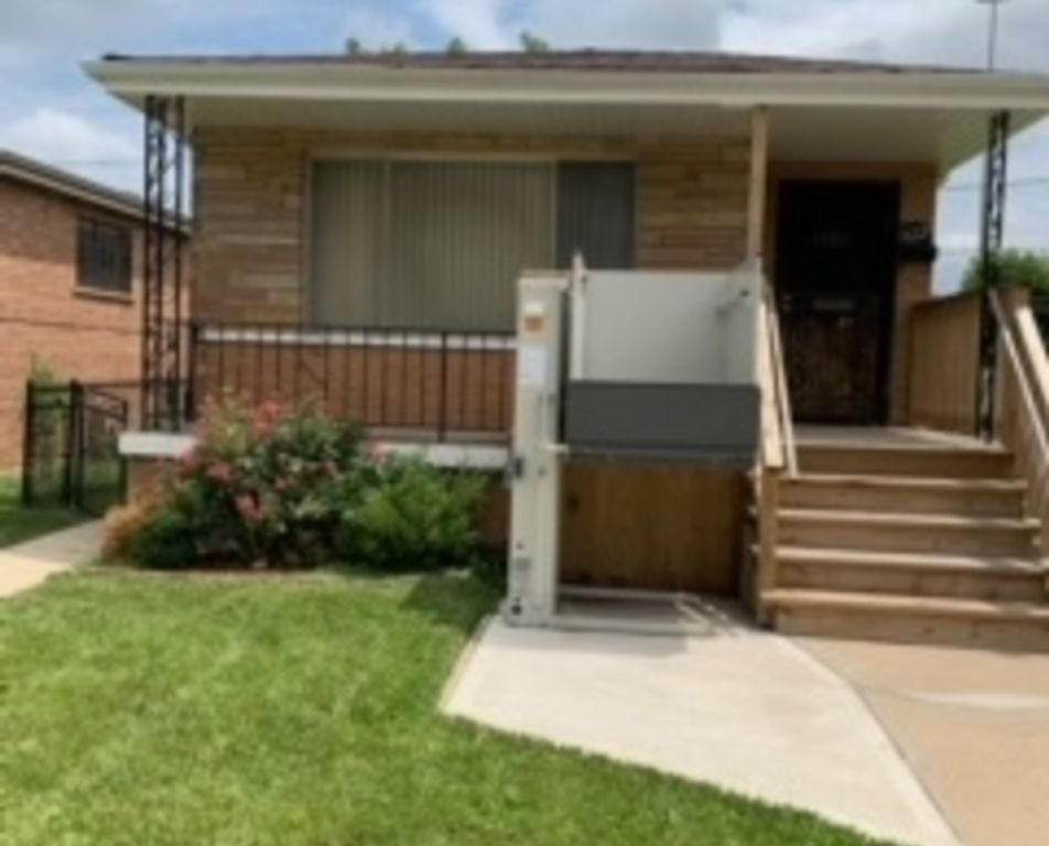 9227 S Perry Avenue, Chicago, IL 60620