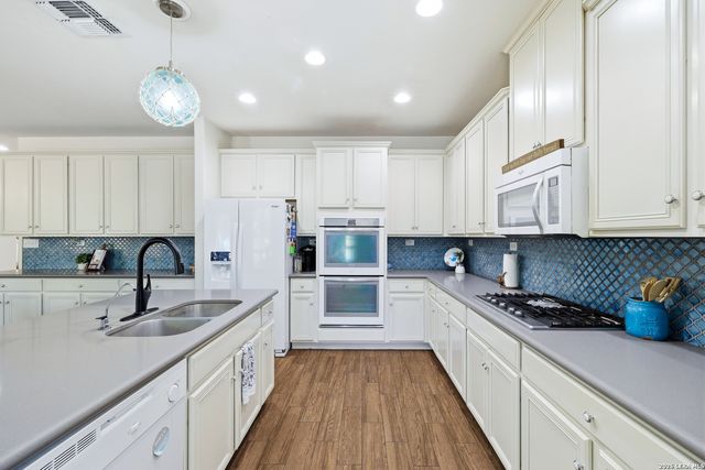 7743 Robert Mondavi, San Antonio, TX 78253