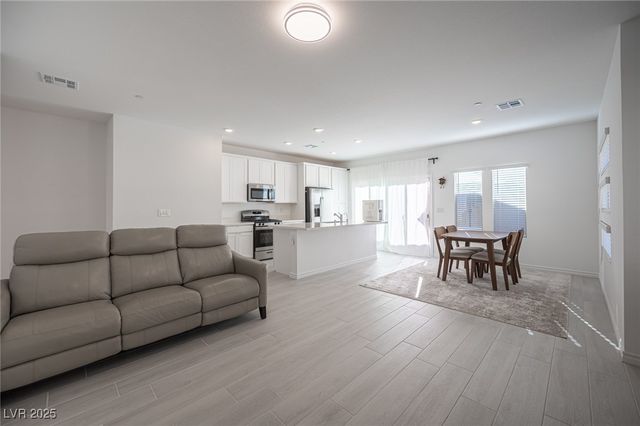 897 Adair Grove Lane, Las Vegas, NV 89138