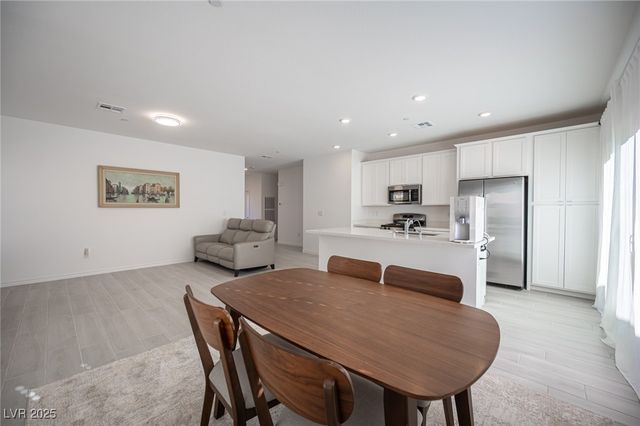 897 Adair Grove Lane, Las Vegas, NV 89138