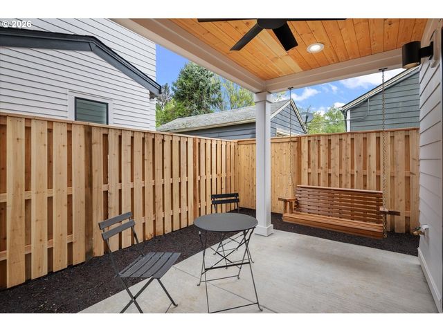 6961 N Burr Ave, Portland, OR 97203