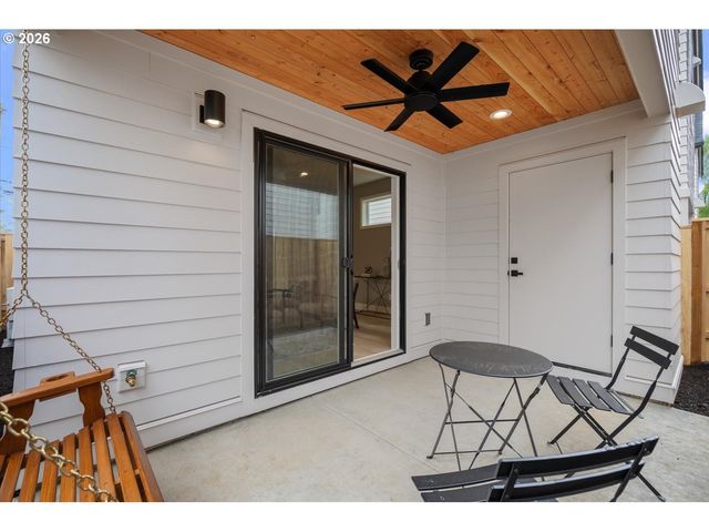 6961 N Burr Ave, Portland, OR 97203