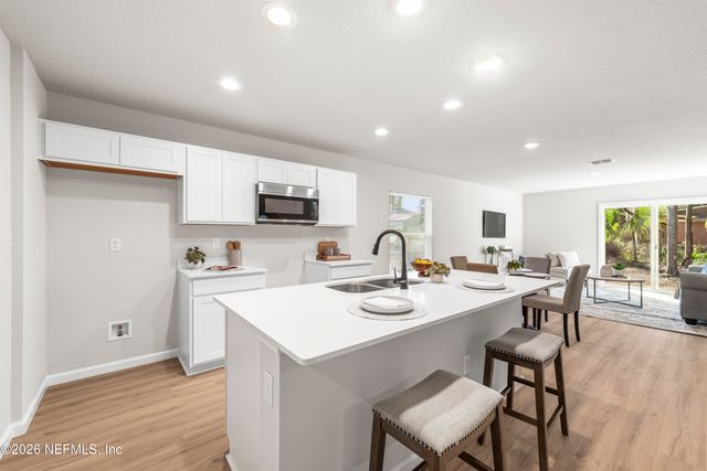 2915 NEWELL Boulevard, Jacksonville, FL 32216