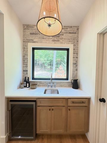 36 Lamson Ave, Belchertown, MA 01007