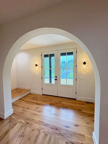 36 Lamson Ave, Belchertown, MA 01007