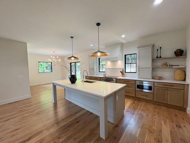 36 Lamson Ave, Belchertown, MA 01007