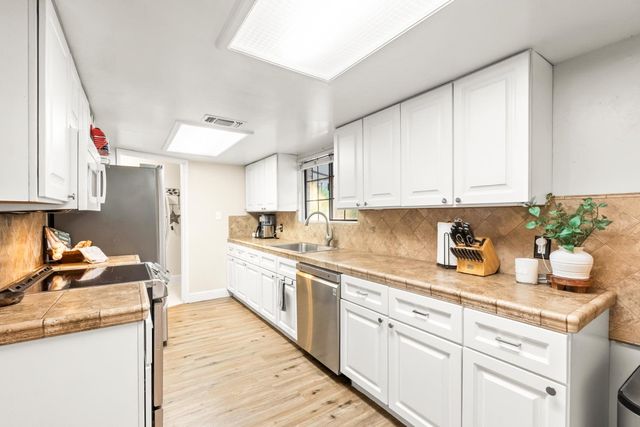 1511 Rushden Dr, Sacramento, CA 95864