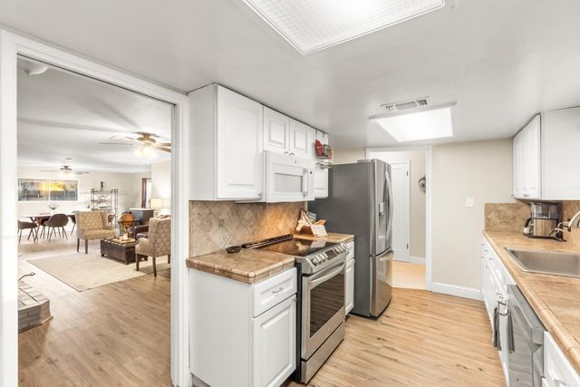 1511 Rushden Dr, Sacramento, CA 95864