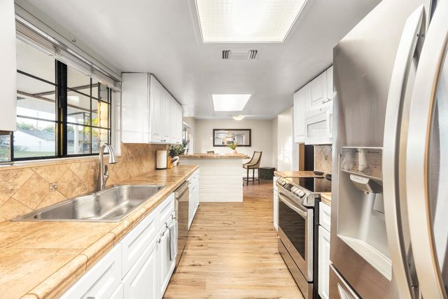 1511 Rushden Dr, Sacramento, CA 95864