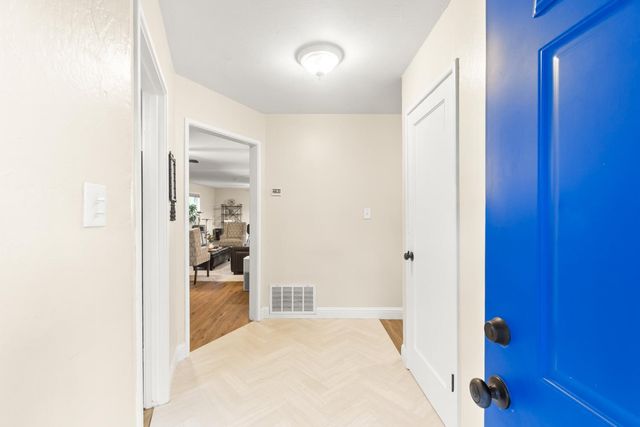 1511 Rushden Dr, Sacramento, CA 95864