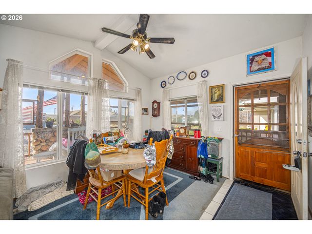 1609 Nw PARKER Ave, Waldport, OR 97394