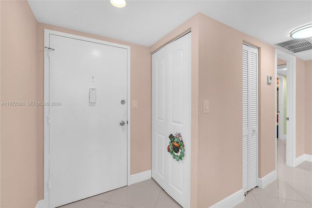 1301 NE Miami Gardens Drive 1225W, Miami, FL 33179