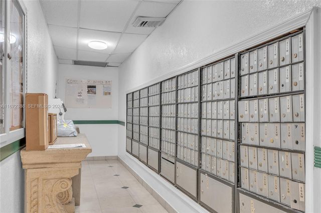 1301 NE Miami Gardens Drive 1225W, Miami, FL 33179