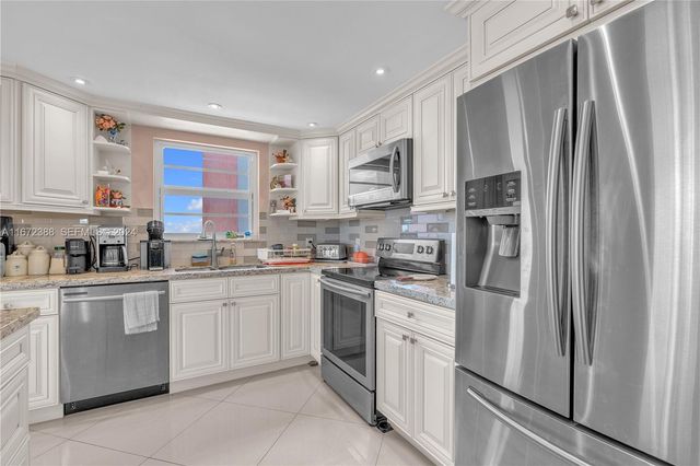 1301 NE Miami Gardens Drive 1225W, Miami, FL 33179