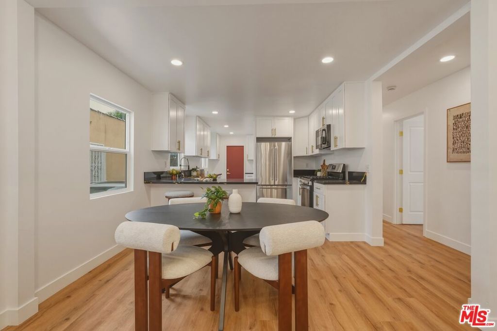 528 W 99th Street, Los Angeles, CA 90044 — photo 5