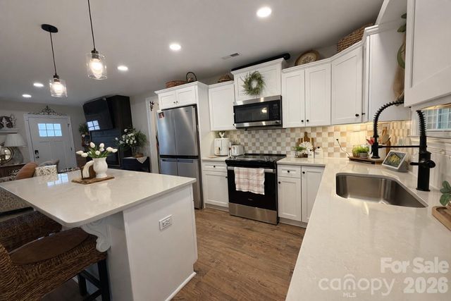 2015 Country Club Drive, Lancaster, SC 29720