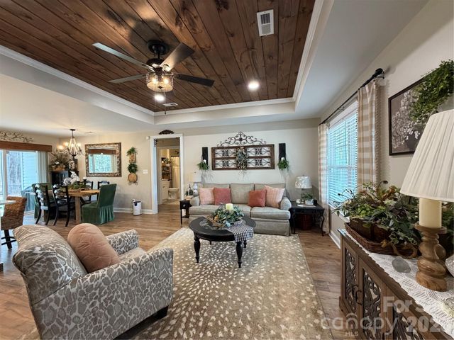 2015 Country Club Drive, Lancaster, SC 29720