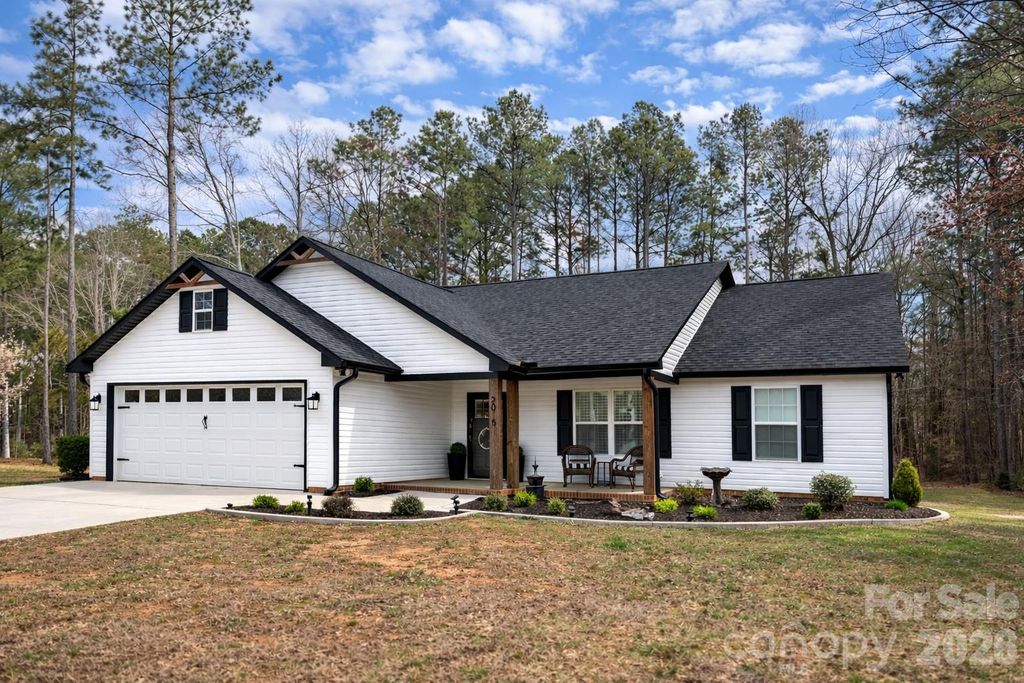 2015 Country Club Drive, Lancaster, SC 29720
