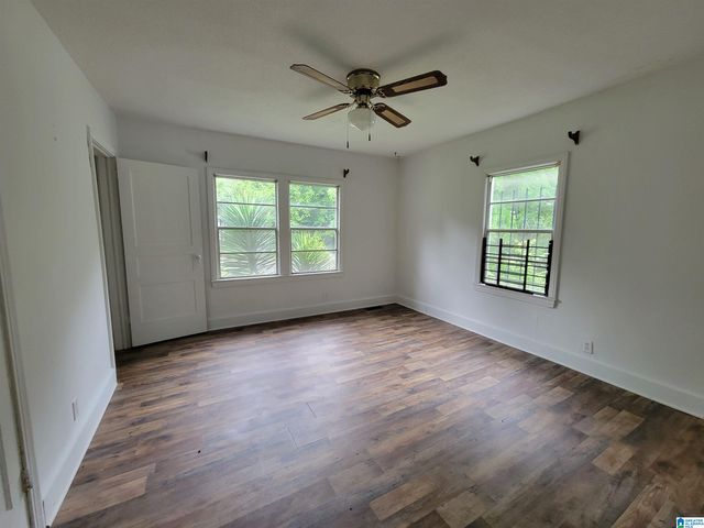 1010 7TH AVENUE, Midfield, AL 35228