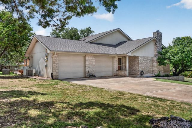 700 Rogart DR, Spicewood, TX 78669