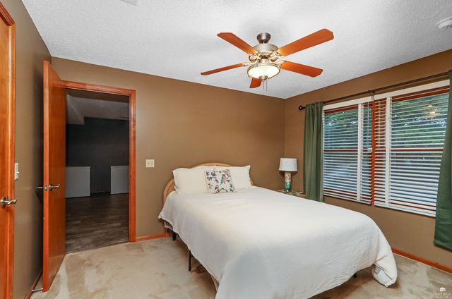 1746 Kings Road, Manhattan, KS 66503
