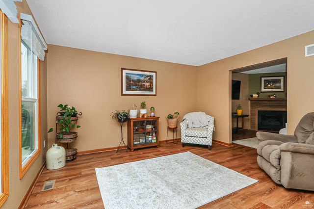 1746 Kings Road, Manhattan, KS 66503