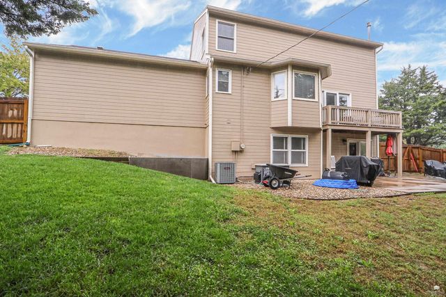 1746 Kings Road, Manhattan, KS 66503