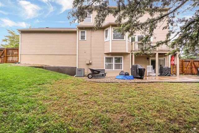 1746 Kings Road, Manhattan, KS 66503