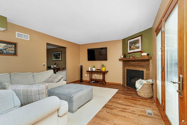1746 Kings Road, Manhattan, KS 66503