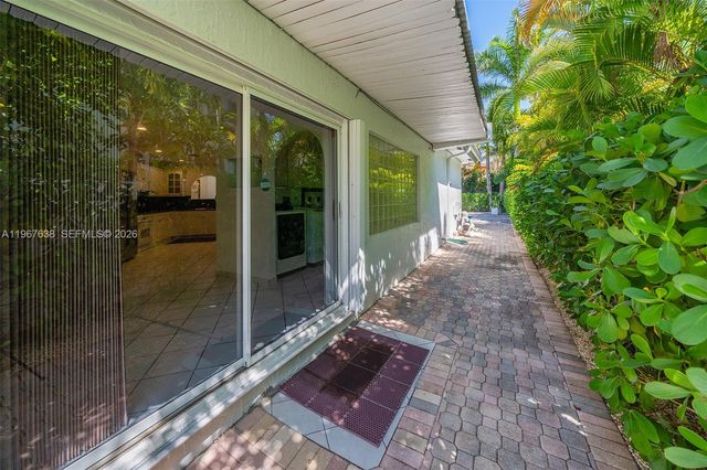 465 Golden Beach Dr, Golden Beach, FL 33160