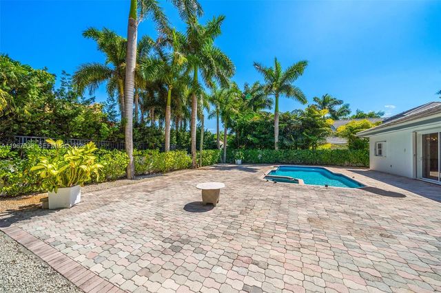 465 Golden Beach Dr, Golden Beach, FL 33160