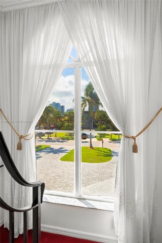 465 Golden Beach Dr, Golden Beach, FL 33160