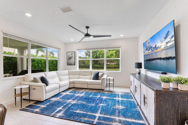 1070 Veleiros Boulevard, Deerfield Beach, FL 33064