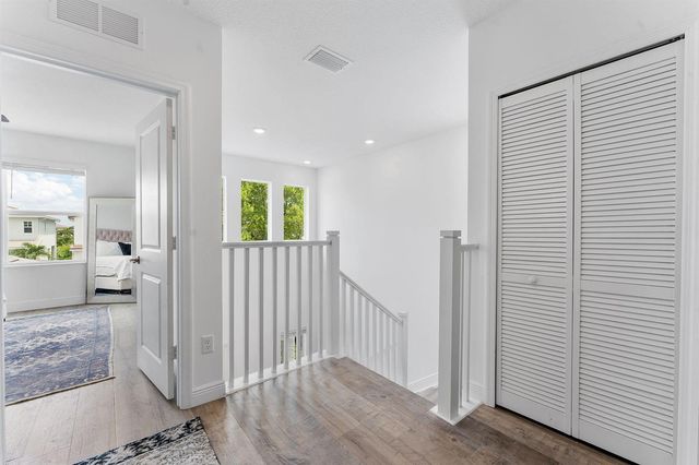1070 Veleiros Boulevard, Deerfield Beach, FL 33064
