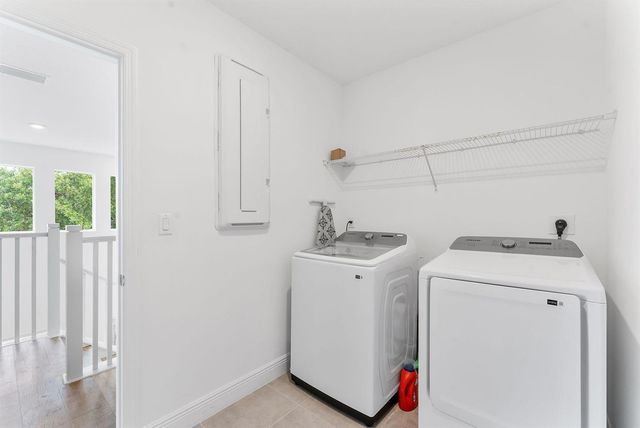 1070 Veleiros Boulevard, Deerfield Beach, FL 33064