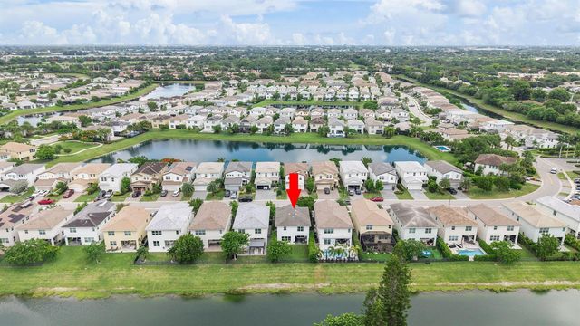 1070 Veleiros Boulevard, Deerfield Beach, FL 33064