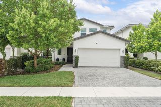 1070 Veleiros Boulevard, Deerfield Beach, FL 33064
