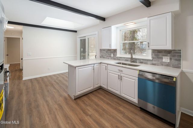 120 East Palmer Avenue, Rotterdam, NY 12303