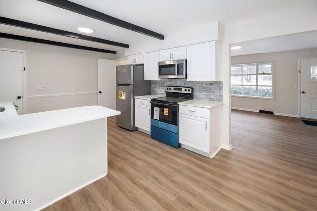 120 East Palmer Avenue, Rotterdam, NY 12303