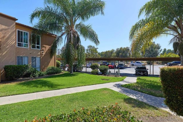 1051 Rock Springs 120, Escondido, CA 92026