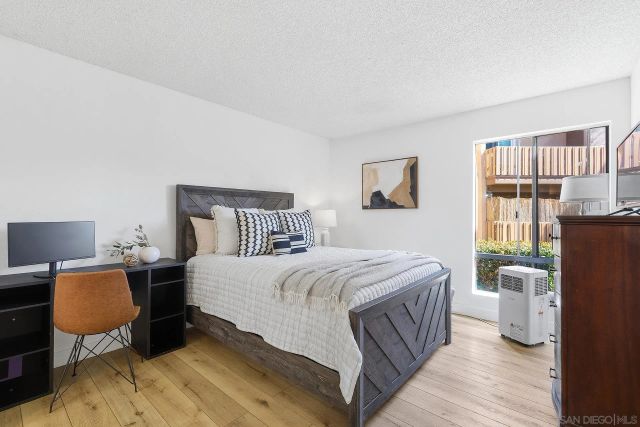 1051 Rock Springs 120, Escondido, CA 92026