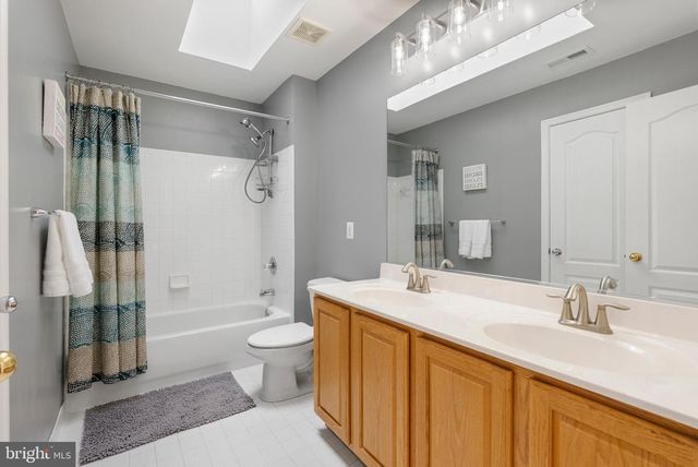 5 COOPERSTOWN CT, Phoenix, MD 21131